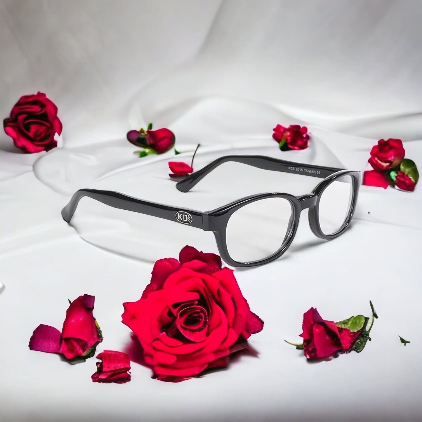 Occhiali da sole KD's 2015 - Montatura classica nera e lenti chiare