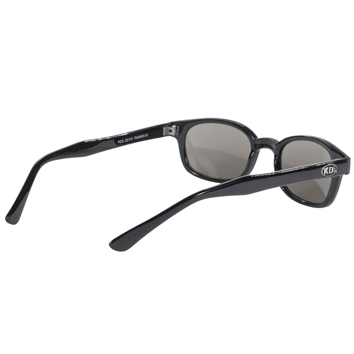 Gafas de sol KD 20110 con lentes plateadas efecto espejo en una montura clásica negra