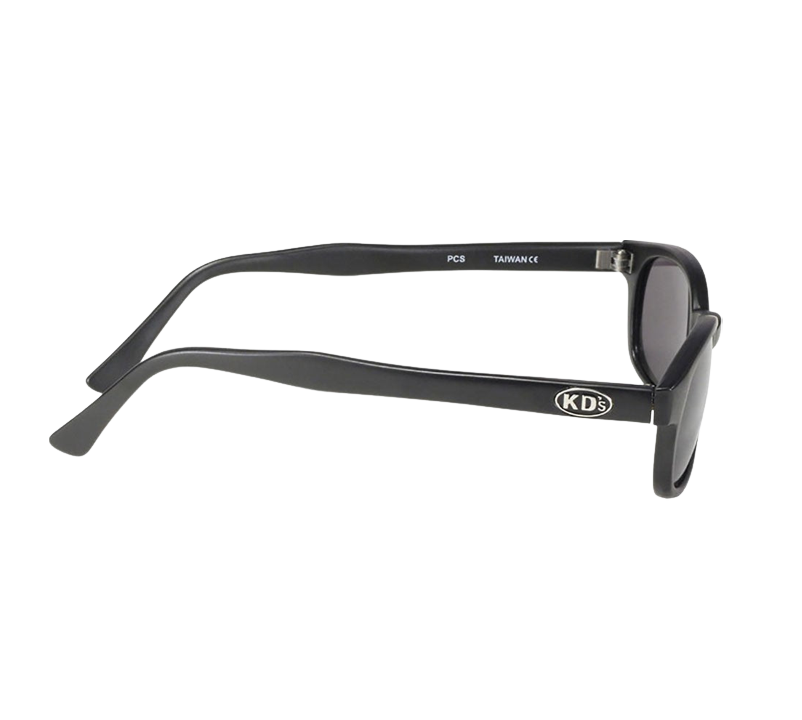 Occhiali da sole 10019 di X-KD con montatura nera opaca e lenti polarizzate grigie.